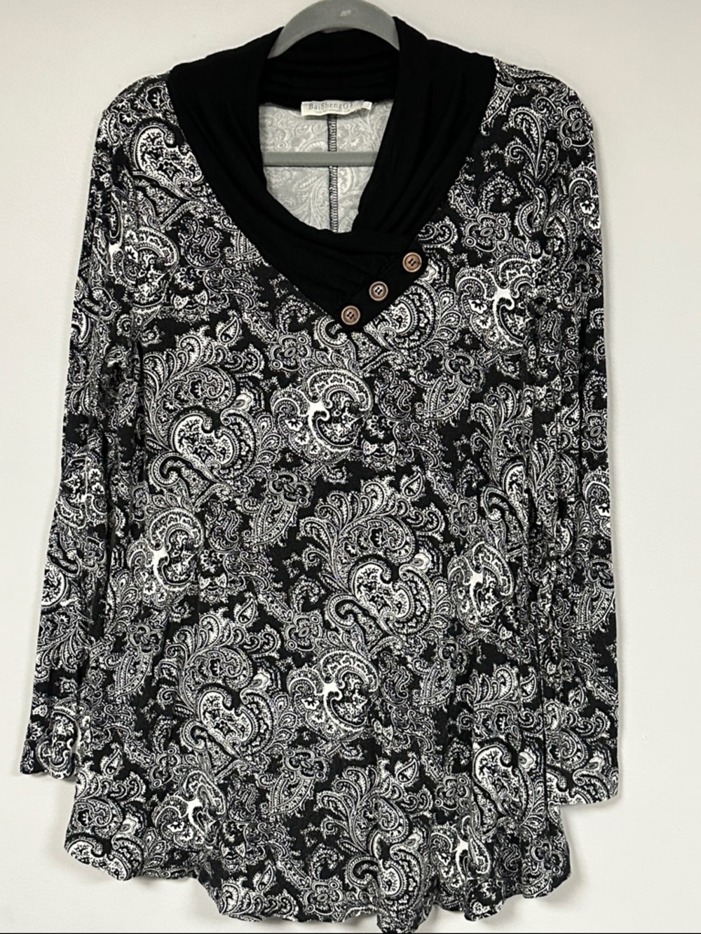 BAISHENGGT Womens Black & White Paisley ‘Hide Belly’ Top / Tunic, hi-lo hem, XL